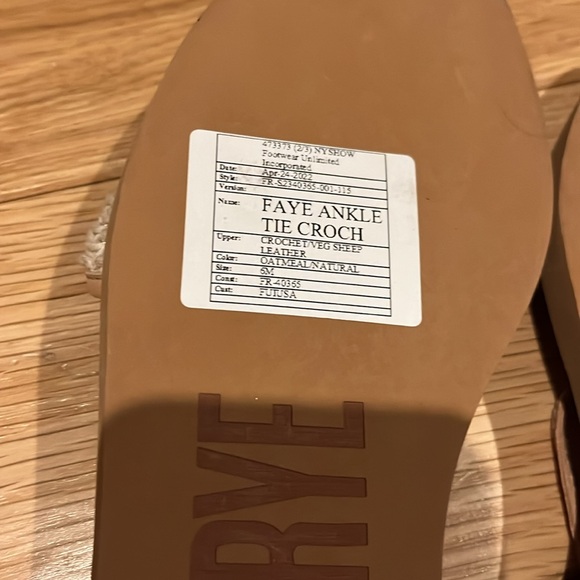 Frye Faye Ankle Tie Crochet Sandals Oatmeal/Natural Color Size 6M - Picture 9 of 12